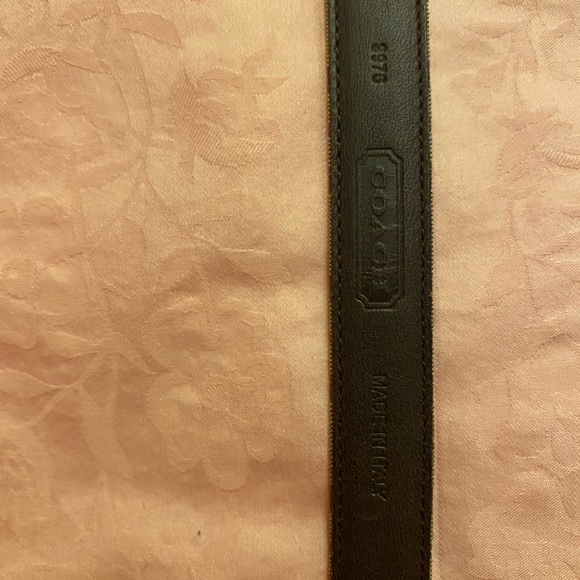 Coach Thin Belt - Picture 6 of 6